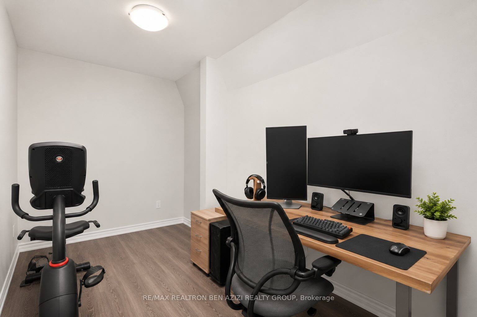 304 Roselawn Avenue Property Photo 24