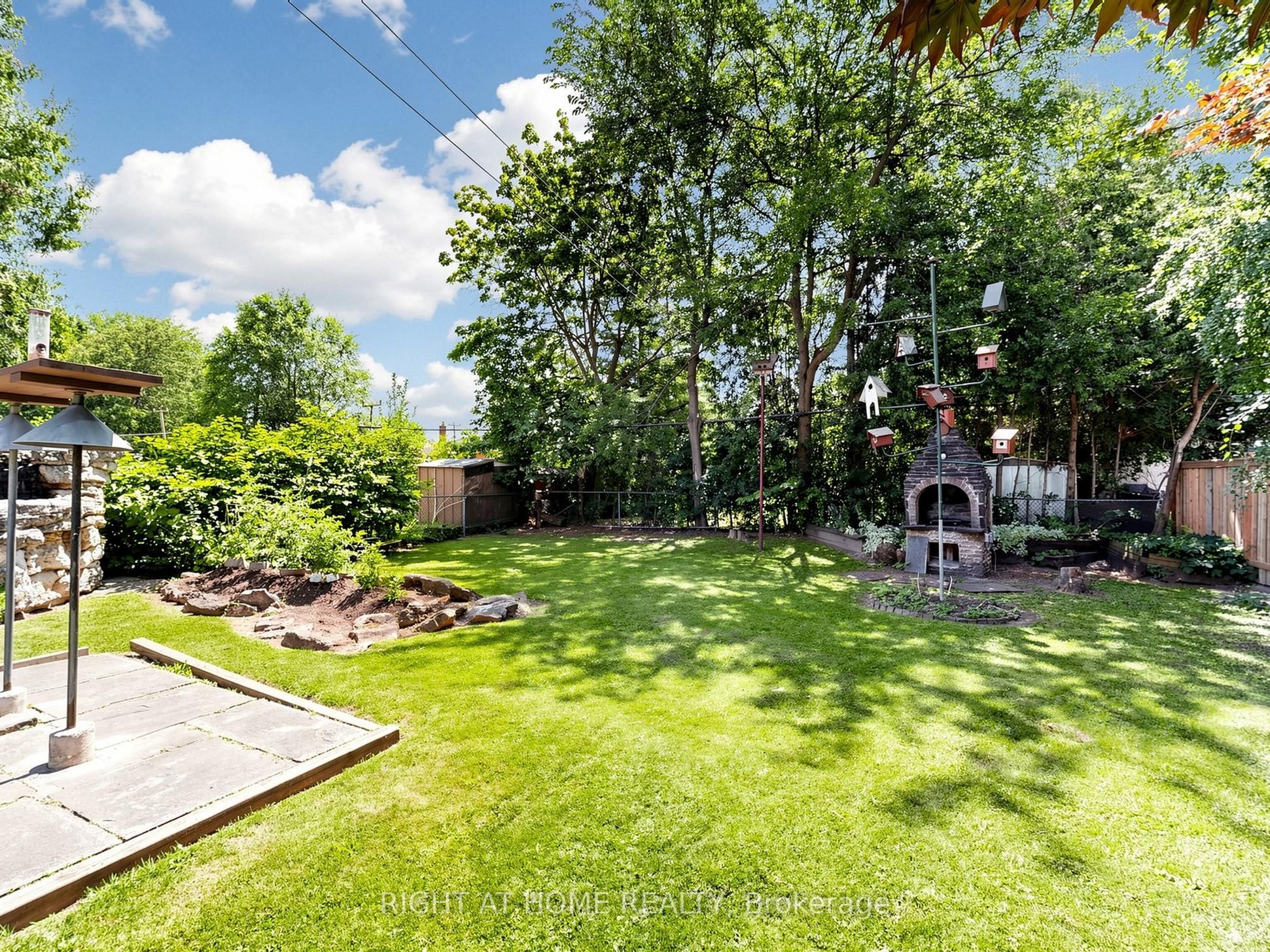 305 Pleasant Avenue Property Photo 49
