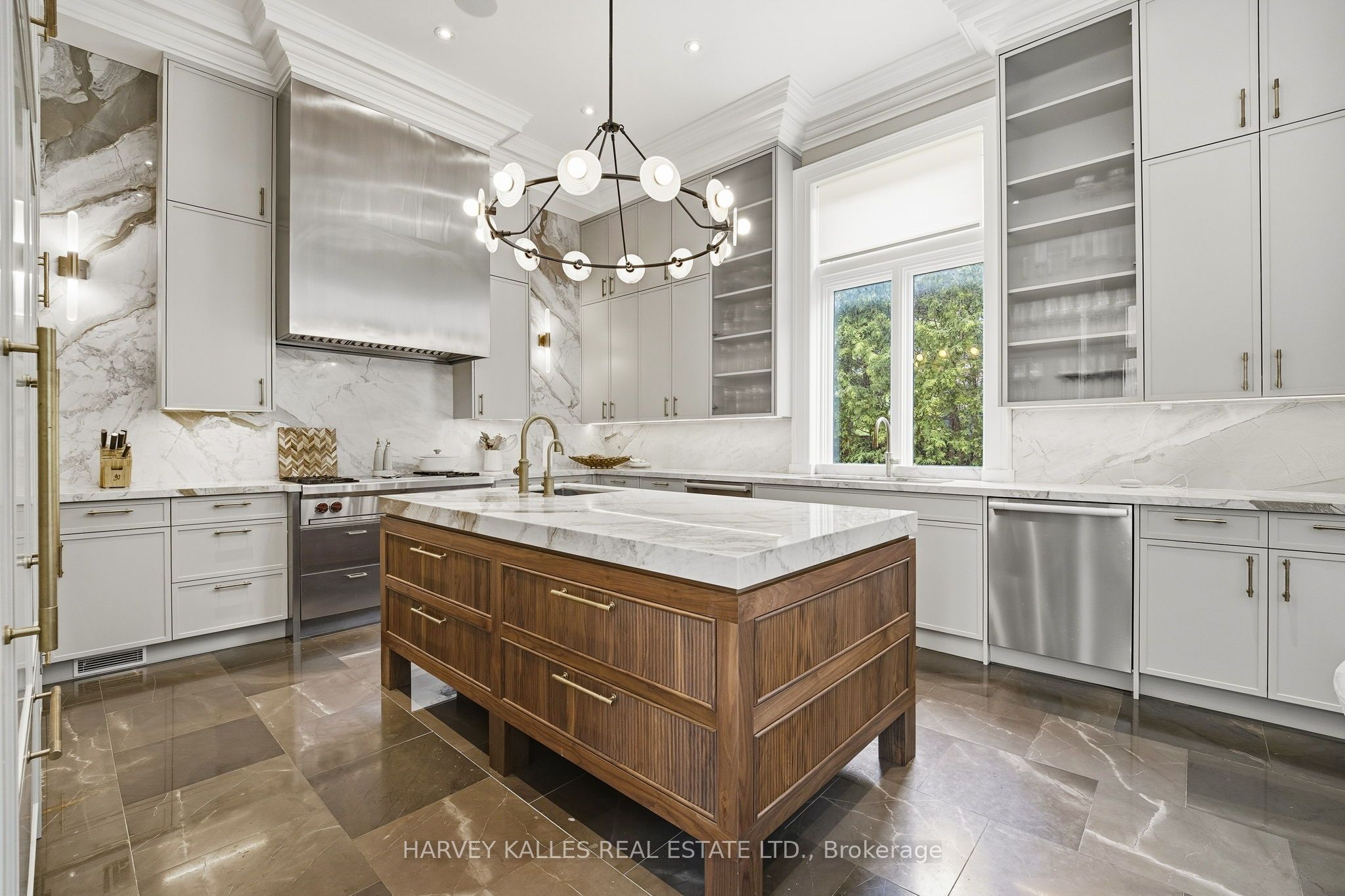 139 Dunvegan Road Property Photo 9