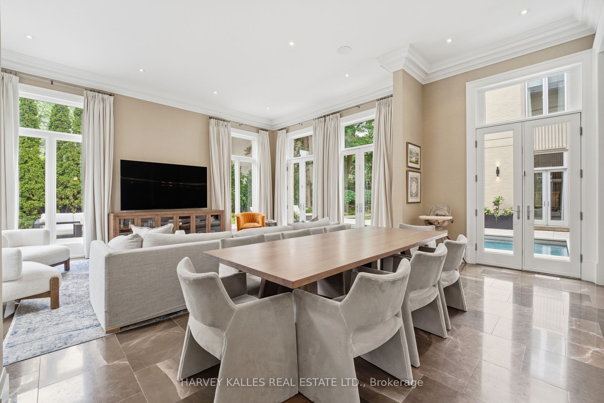 139 Dunvegan Road Property Photo 14