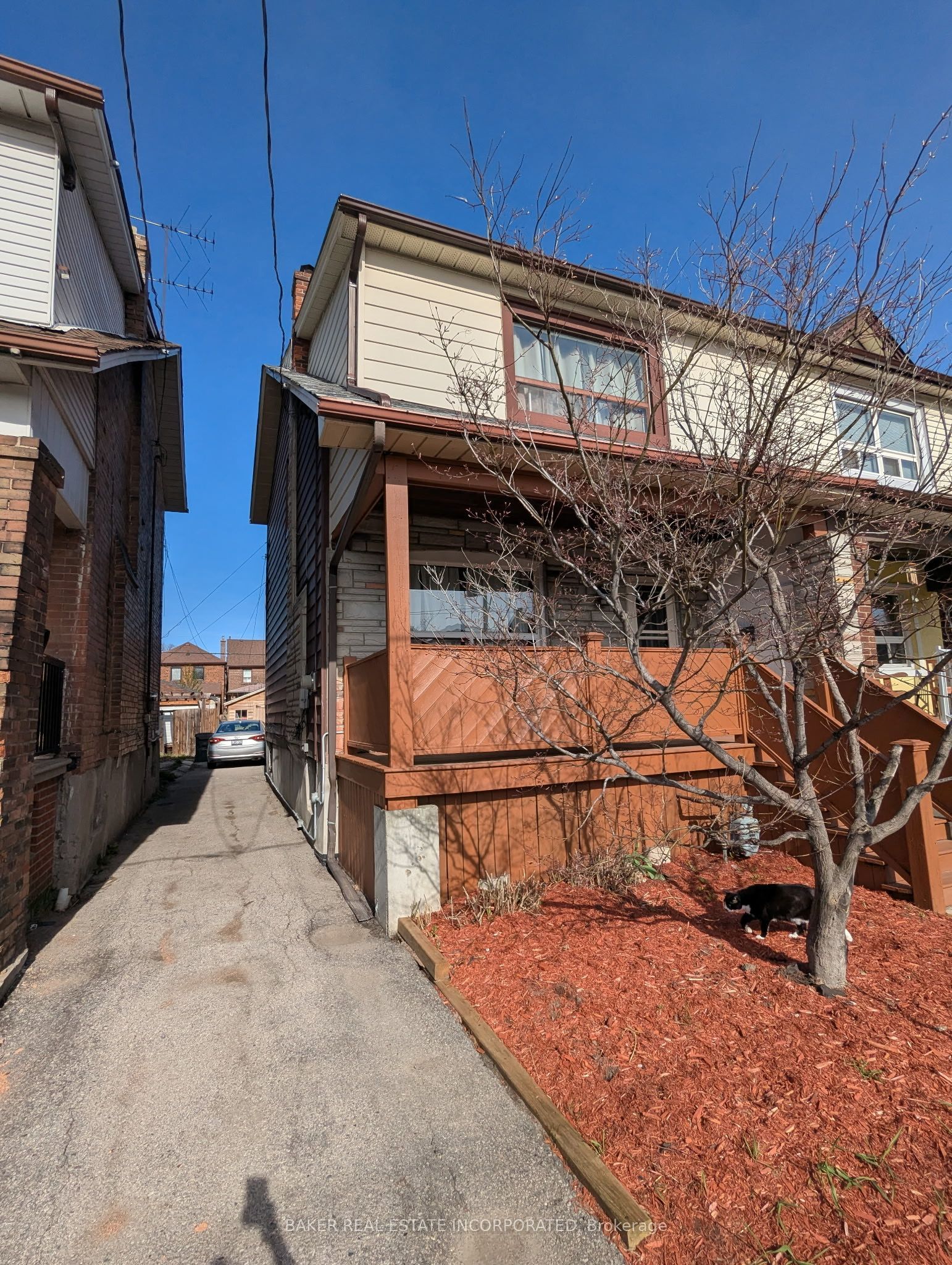 1867 Dufferin Street Property Photo 4