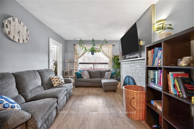 1867 Dufferin Street Property Photo 10