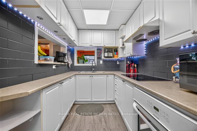 1867 Dufferin Street Property Photo 15