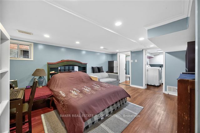 1867 Dufferin Street Property Photo 32