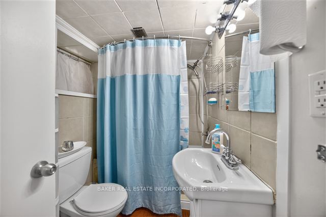 1867 Dufferin Street Property Photo 34