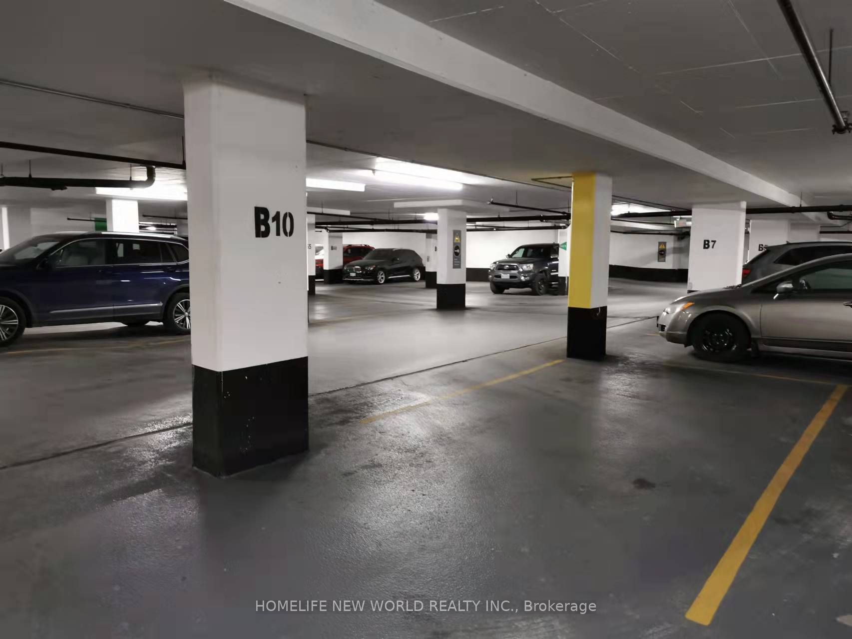 12 Yonge Street 1709 Property Photo 15