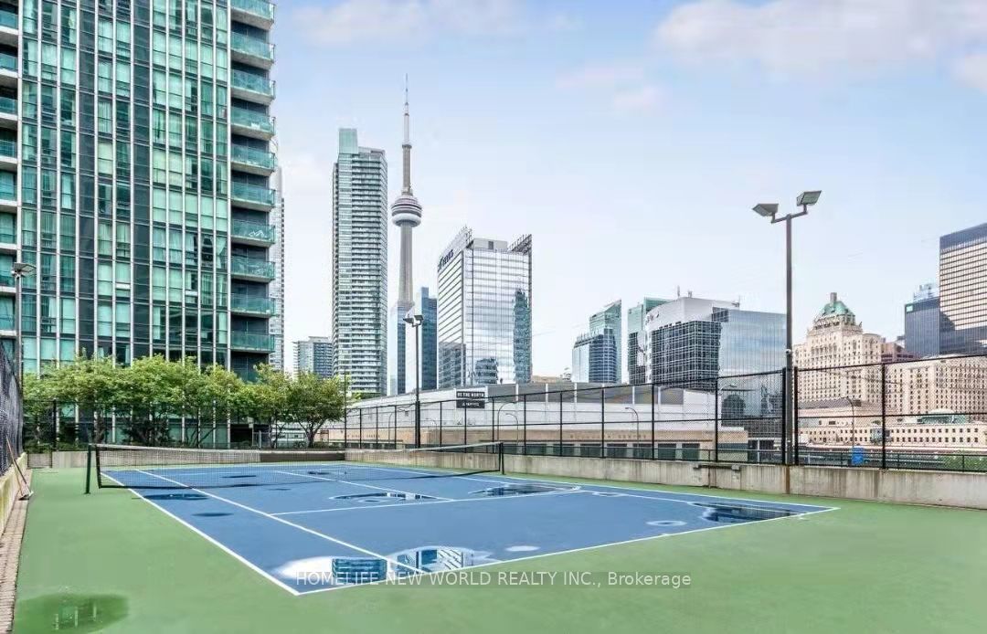 12 Yonge Street 1709 Property Photo 20