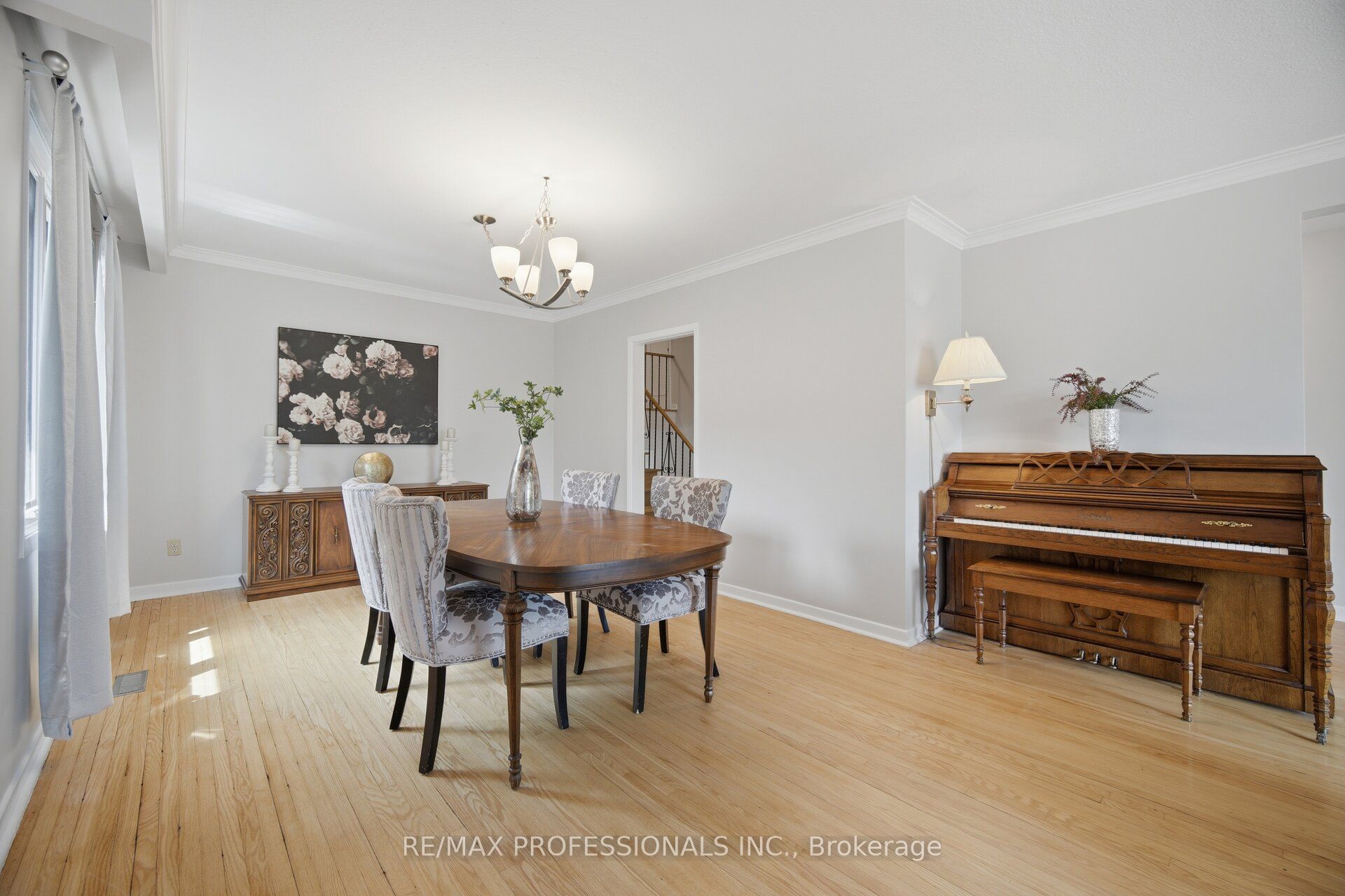 90 Peckham Avenue Property Photo 7