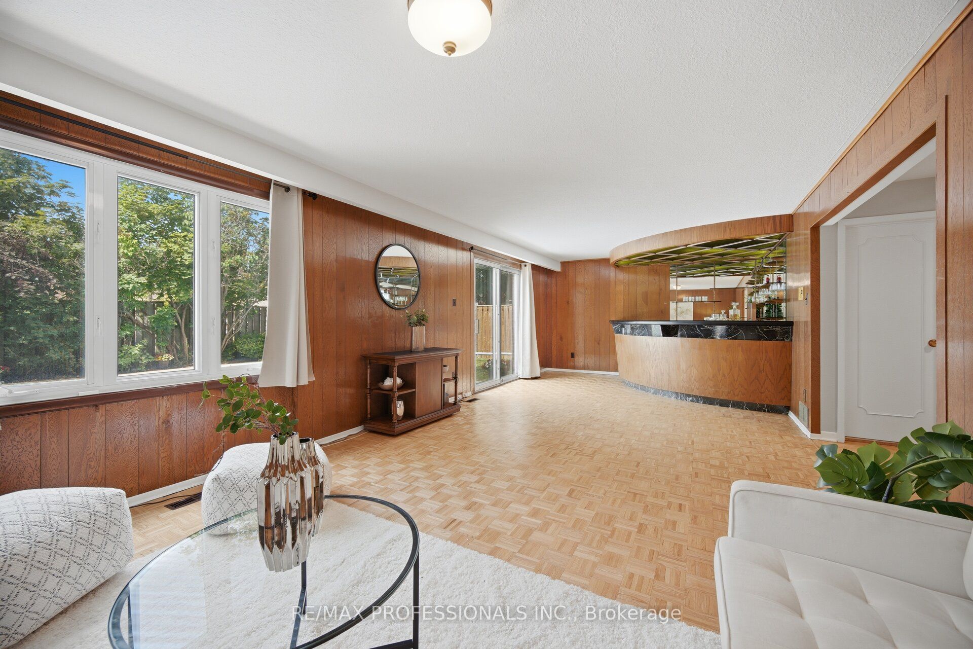 90 Peckham Avenue Property Photo 18