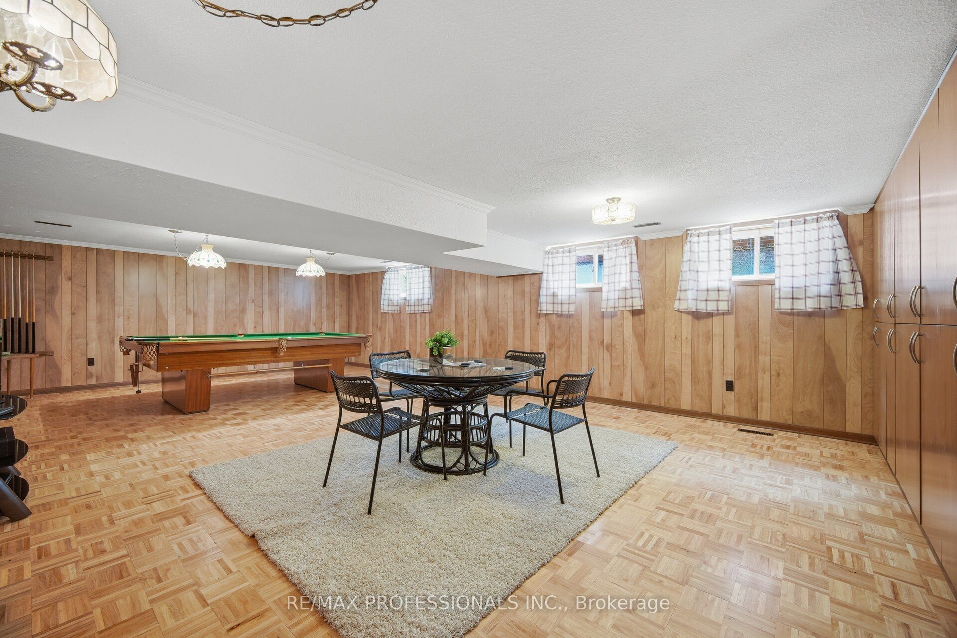 90 Peckham Avenue Property Photo 39