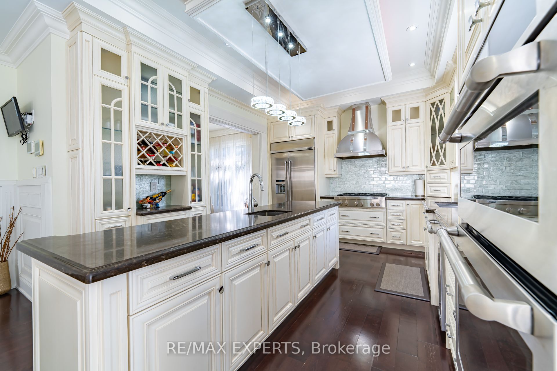 9 Calderon Crescent Property Photo 11