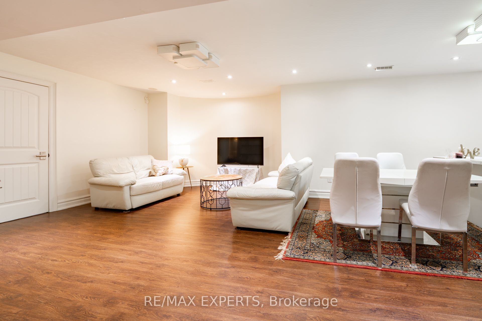 9 Calderon Crescent Property Photo 29