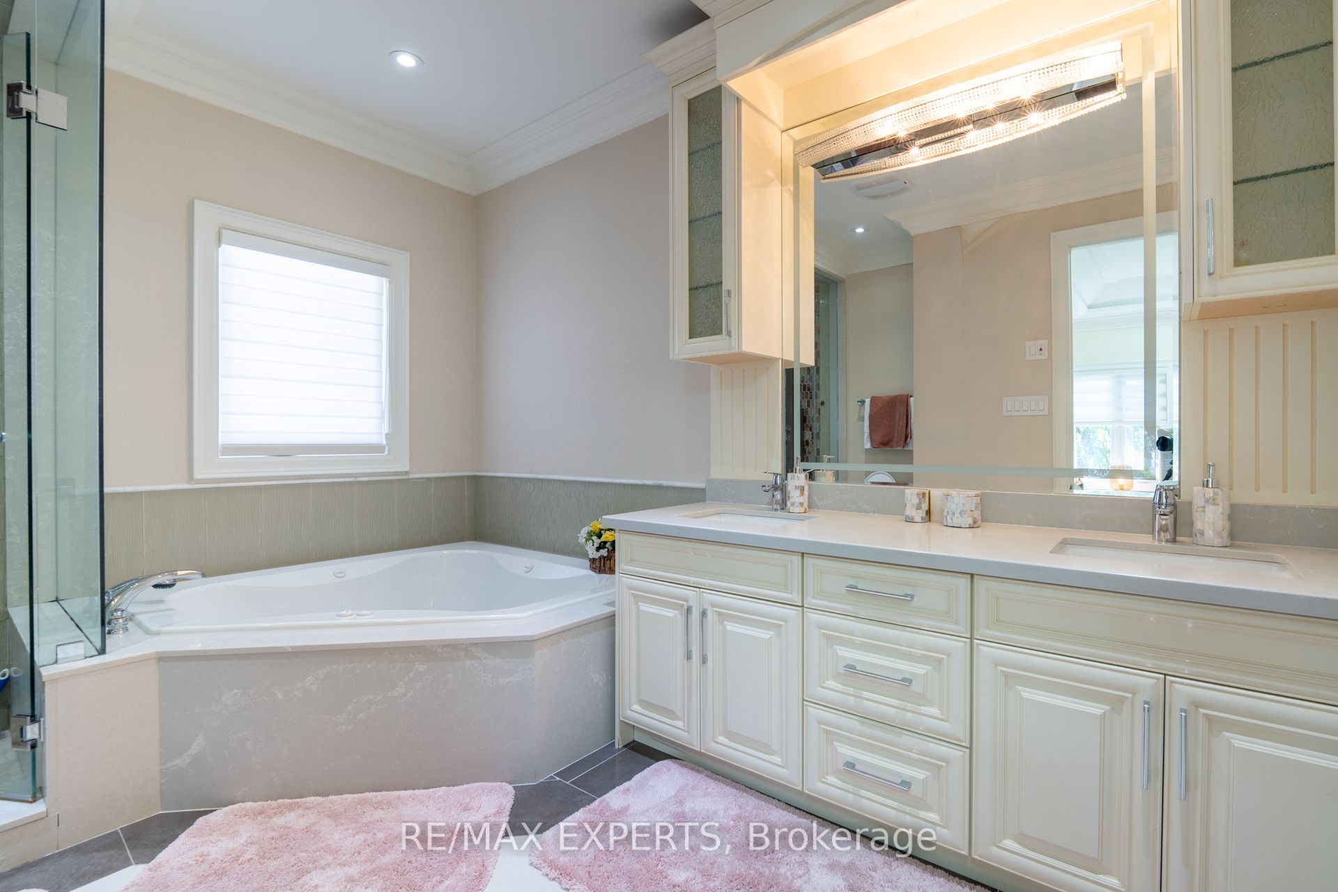 9 Calderon Crescent Property Photo 30