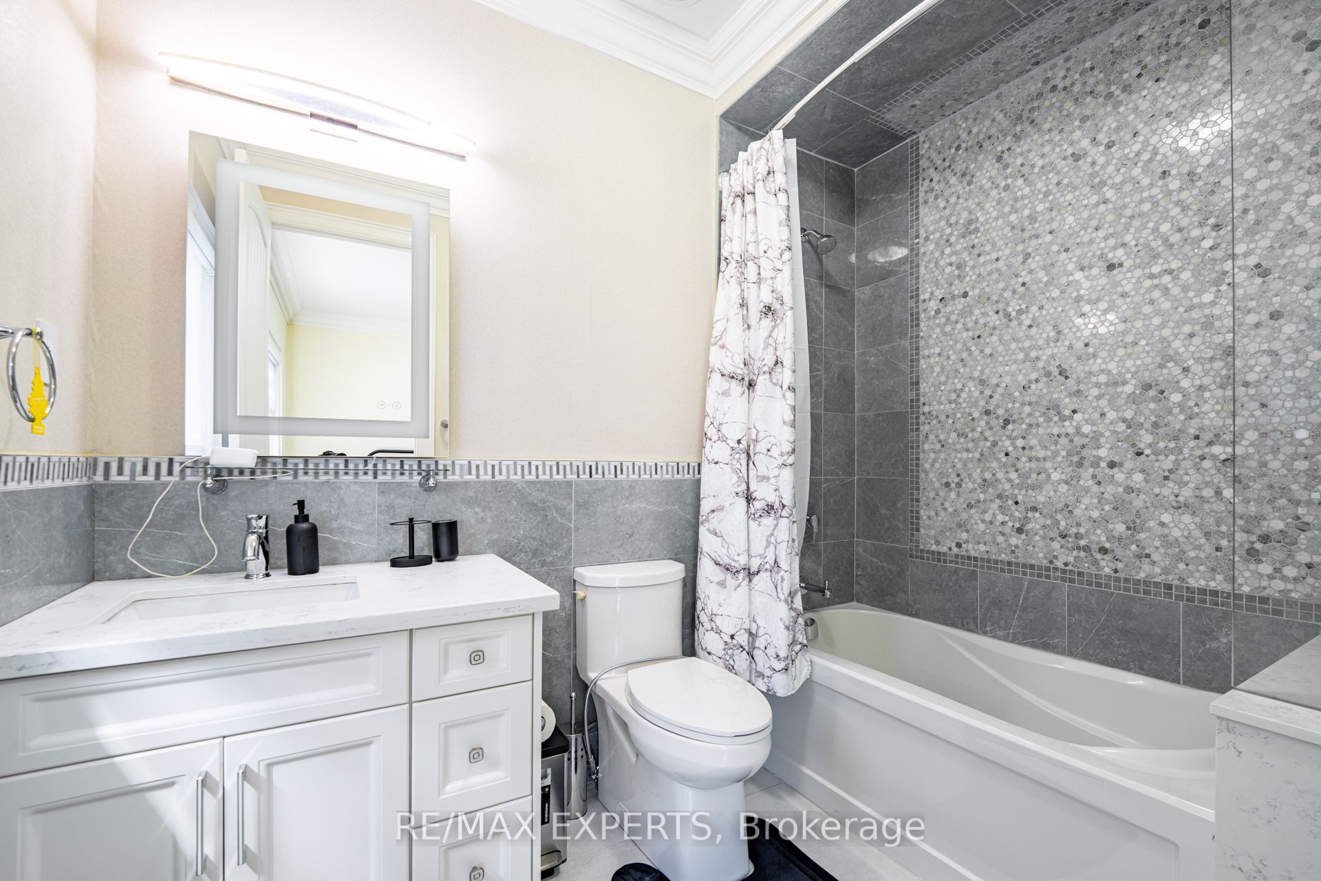 9 Calderon Crescent Property Photo 31
