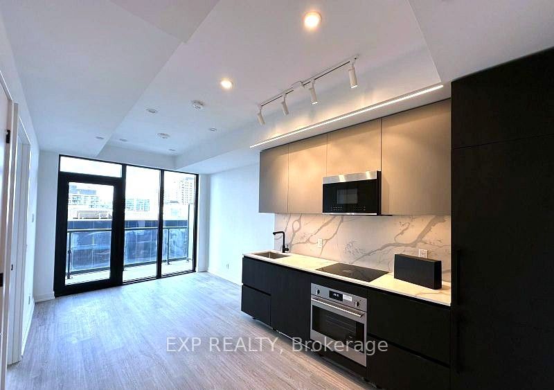 699 Sheppard Avenue E 907 Property Photo 2