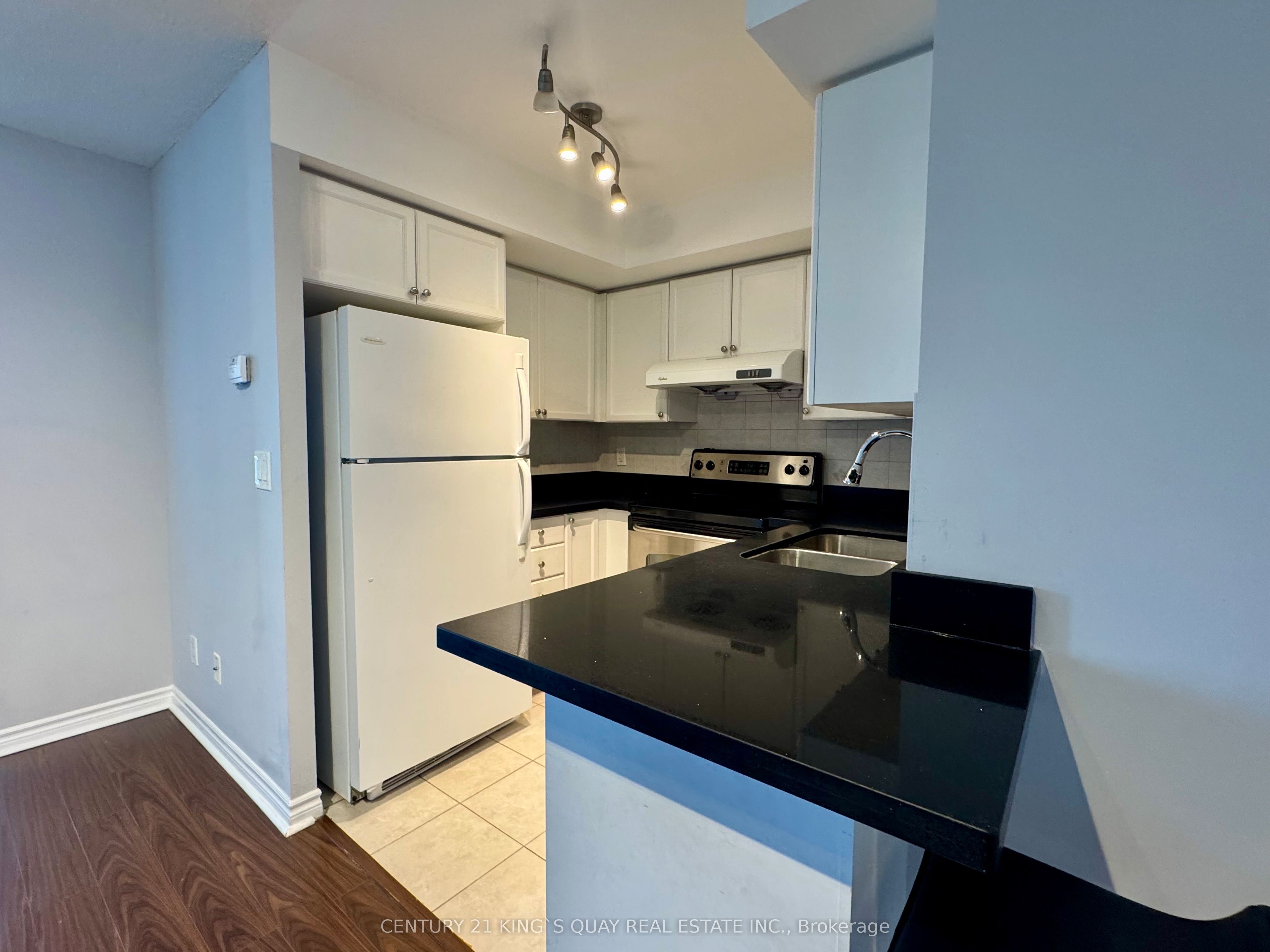 17 Barberry Place 2006 Property Photo 10
