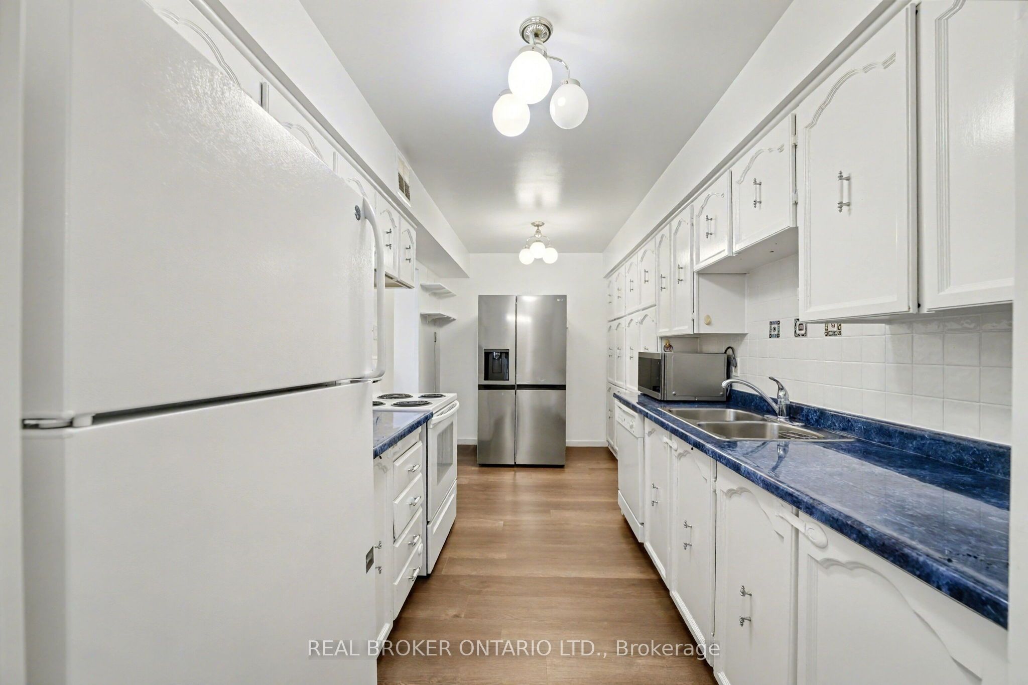 100 Canyon Avenue 503 Property Photo 8