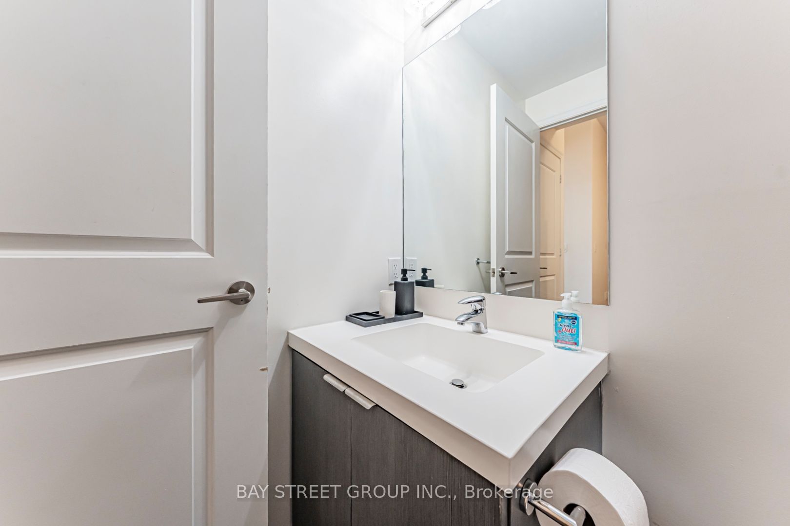 8 The Esplanade 5403 Property Photo 10