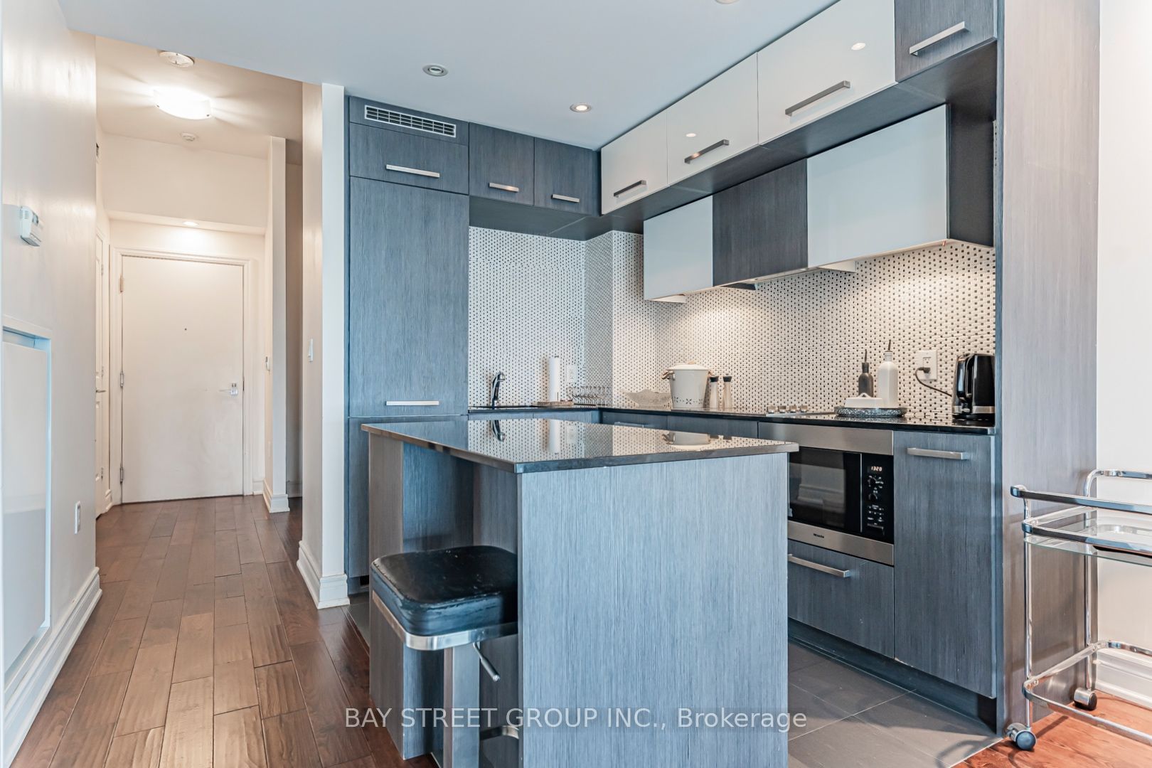 8 The Esplanade 5403 Property Photo 14