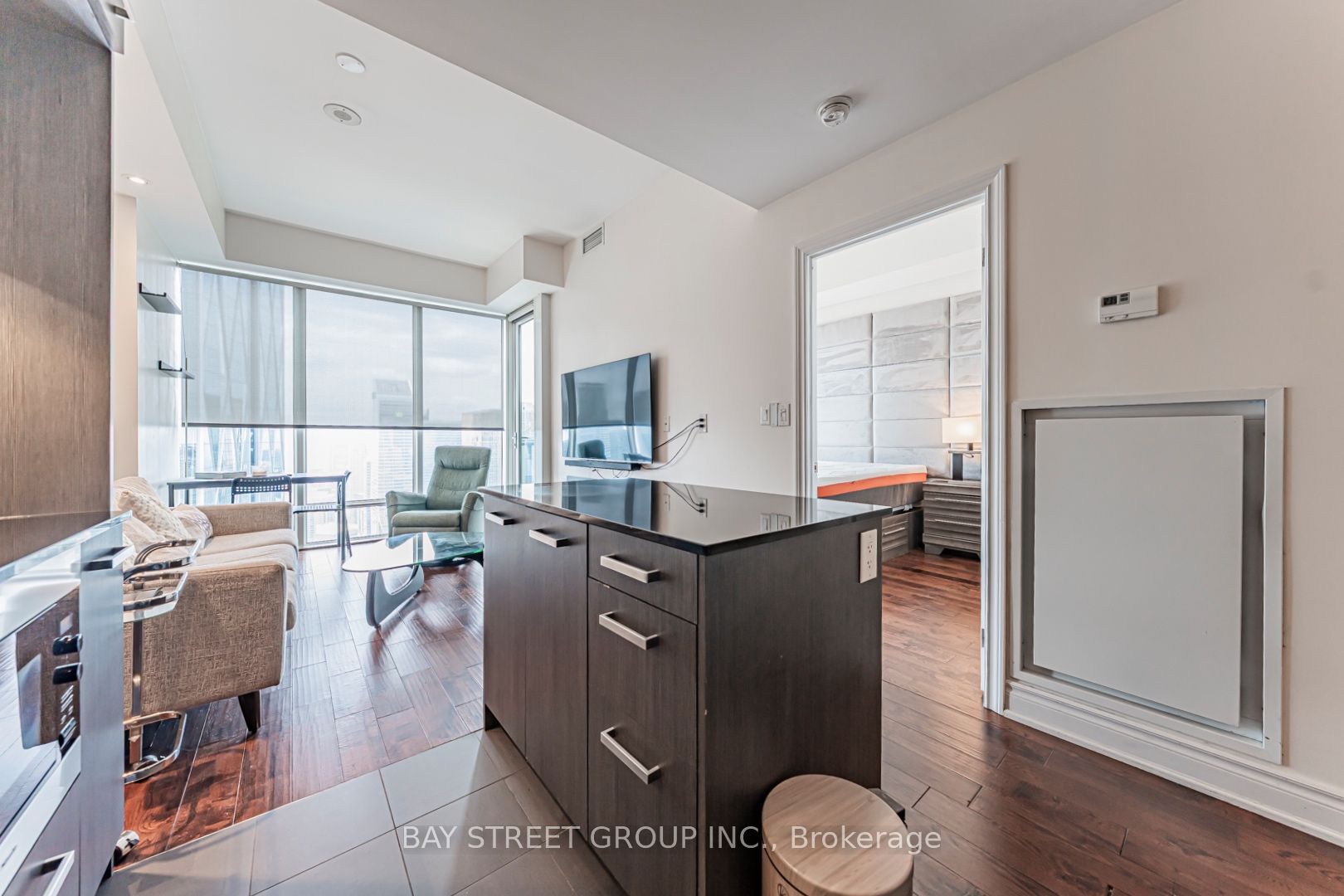 8 The Esplanade 5403 Property Photo 15