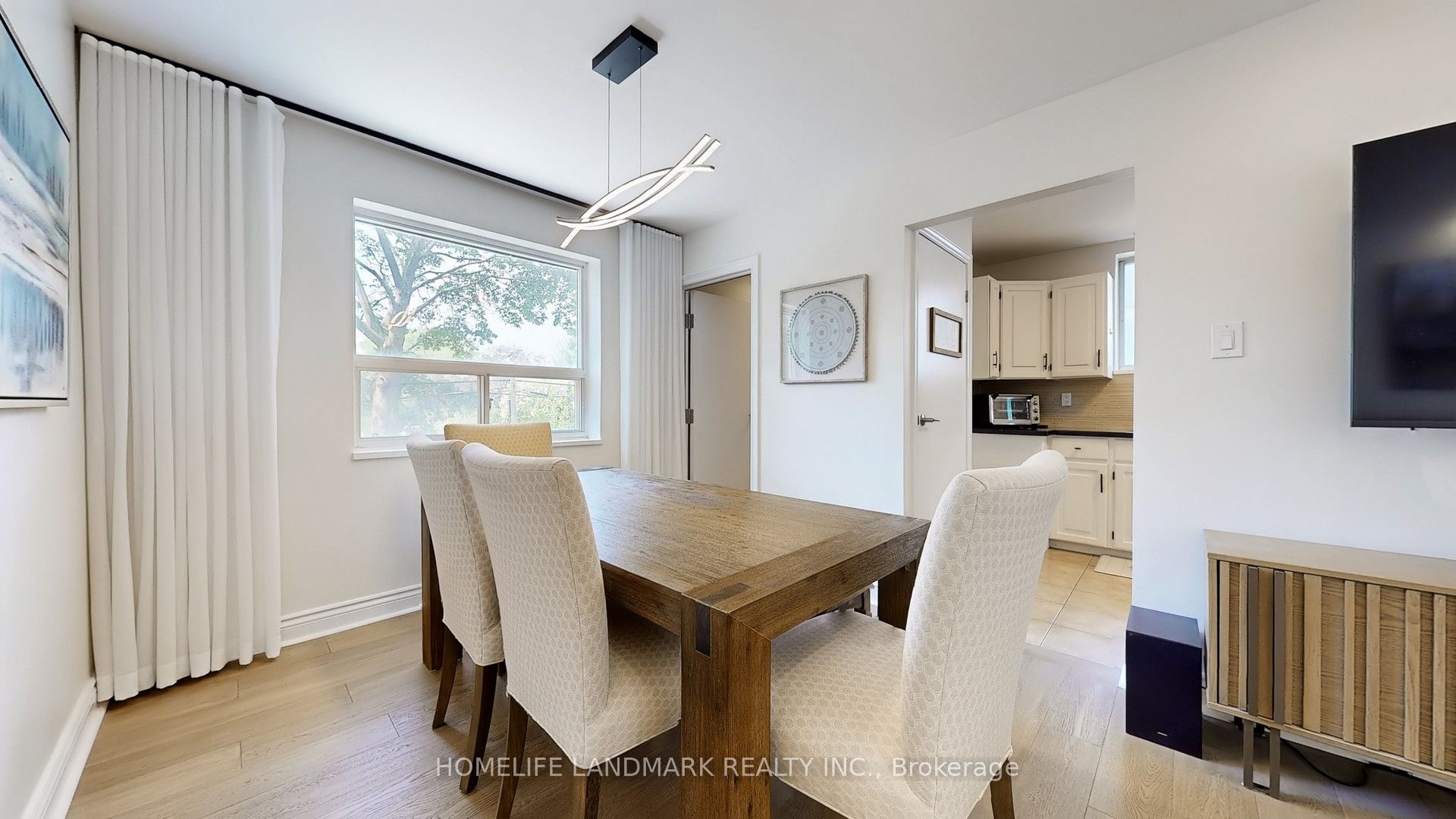 30 Paperbirch Drive Property Photo 6