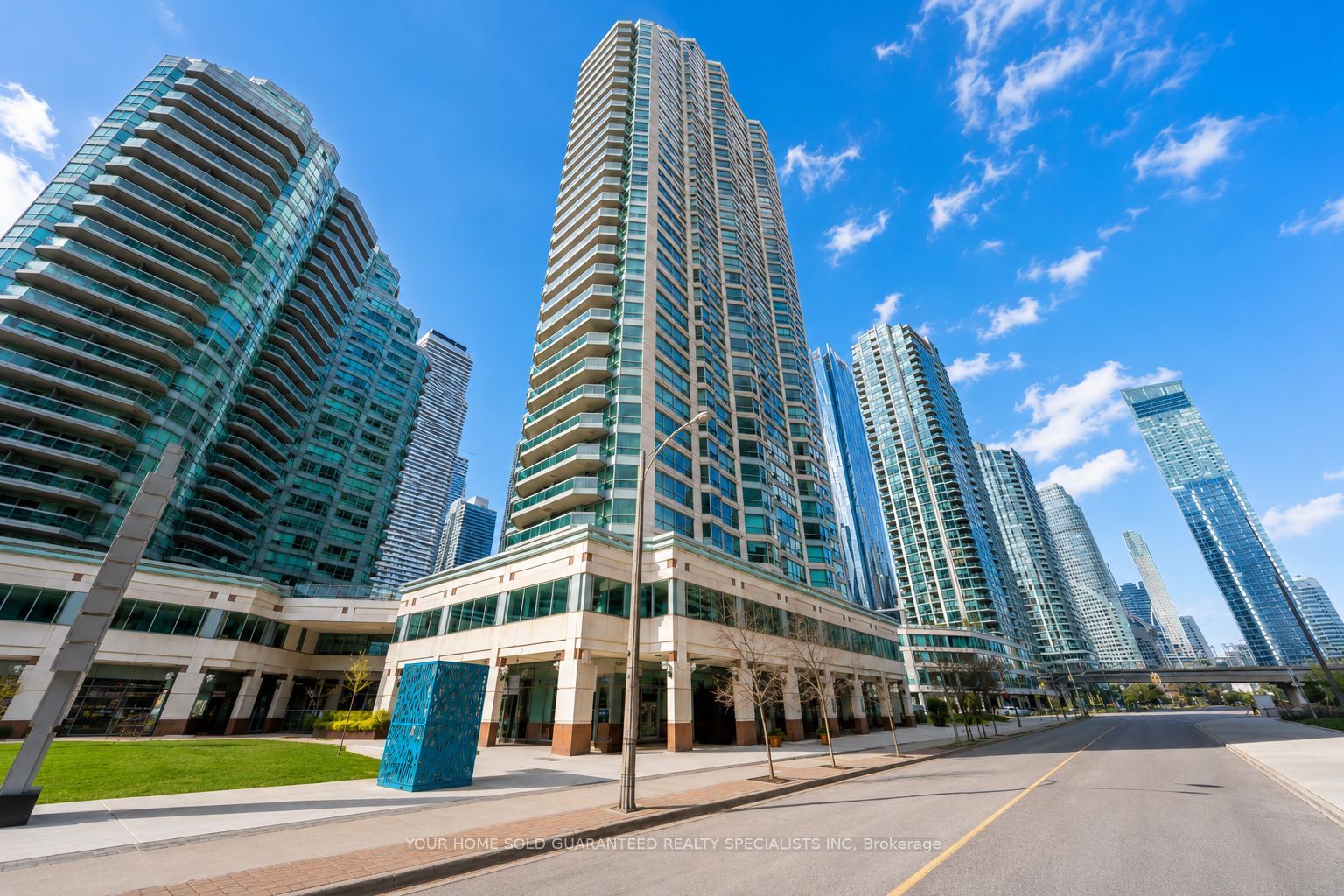 10 Yonge Street 2610 Property Photo 1