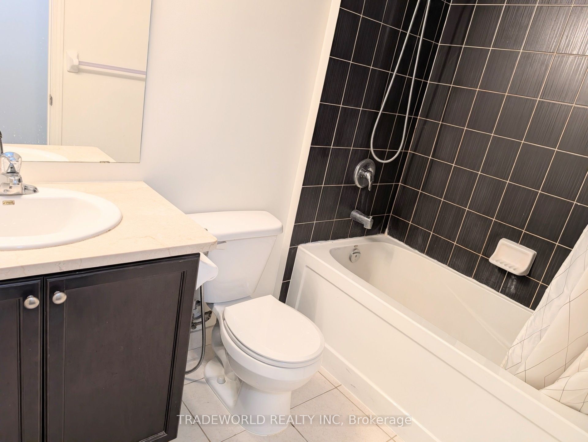 19 Grand Trunk Crescent 907 Property Photo 7