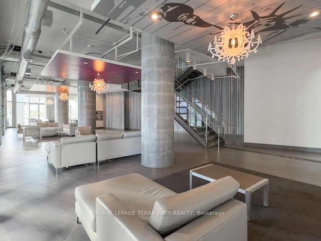 150 East Liberty Street 1418 Property Photo 26