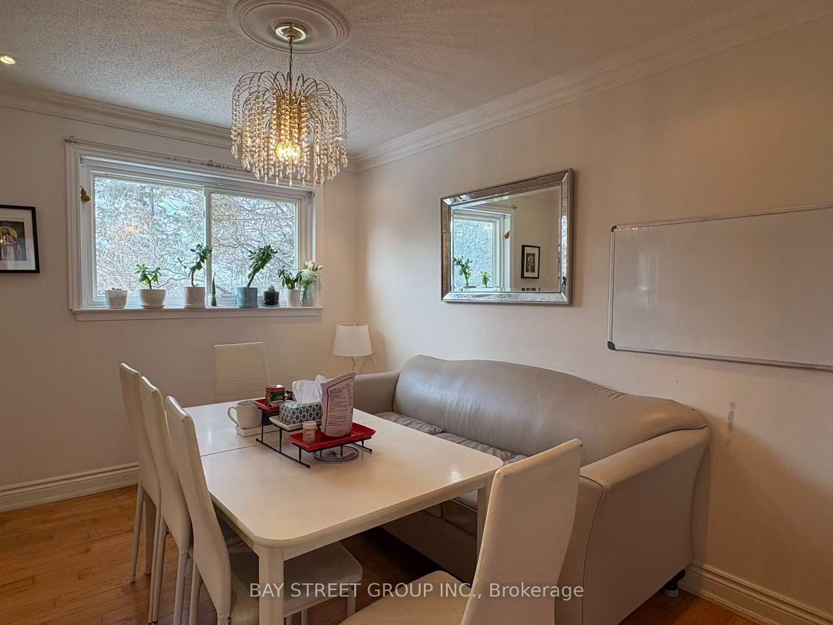 210 Shaughnessy Boulevard Property Photo 5