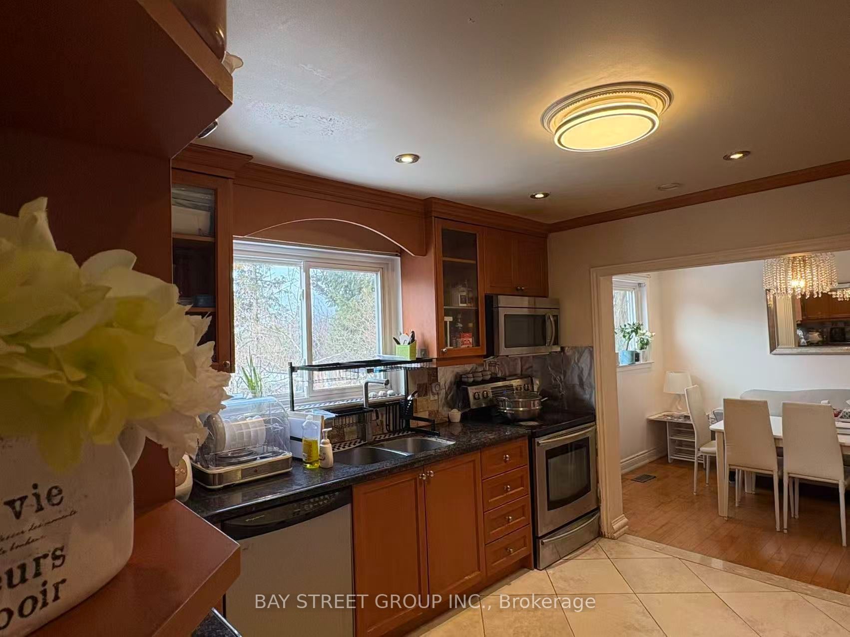 210 Shaughnessy Boulevard Property Photo 6