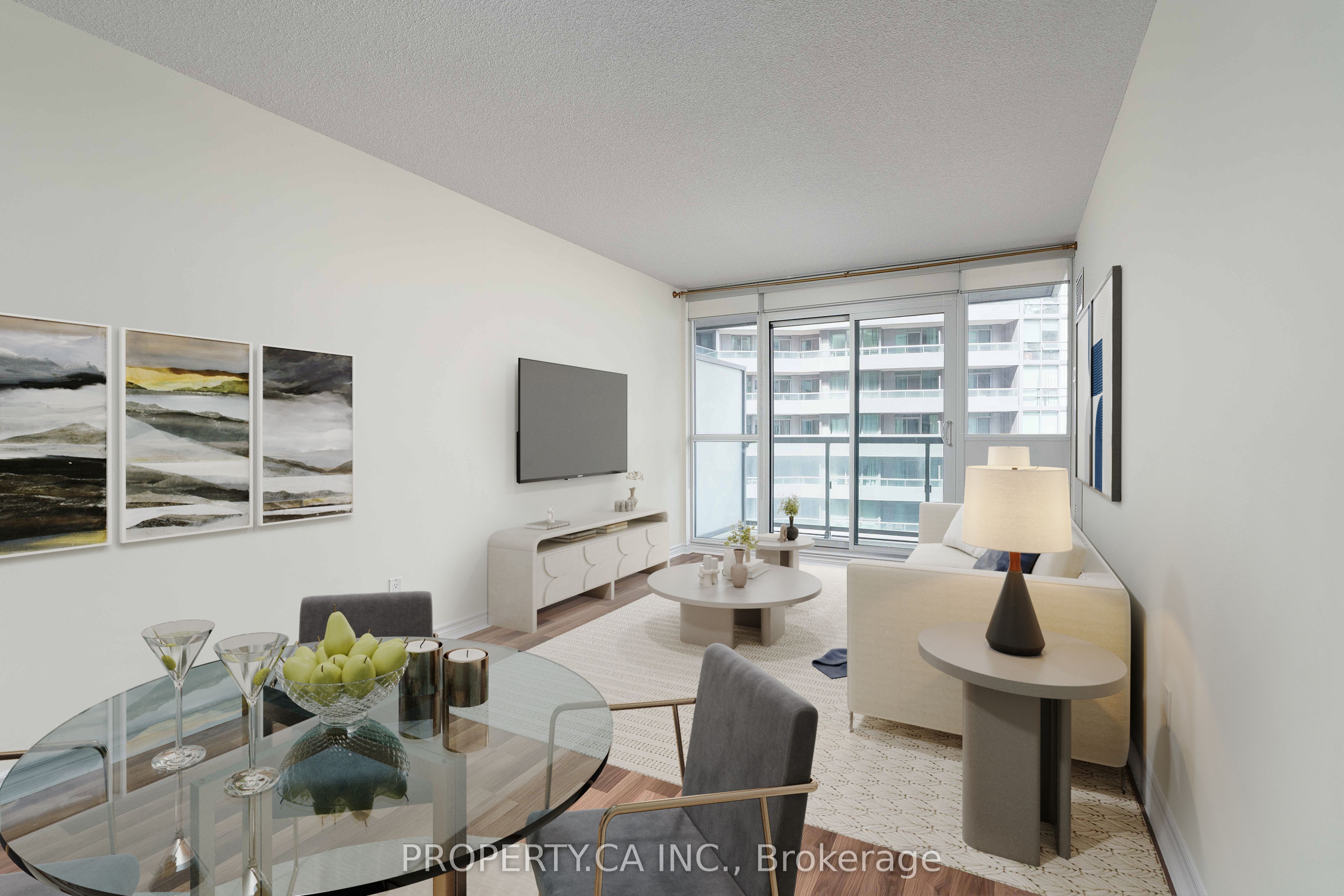 25 Lower Simcoe Street 803 Property Photo 2
