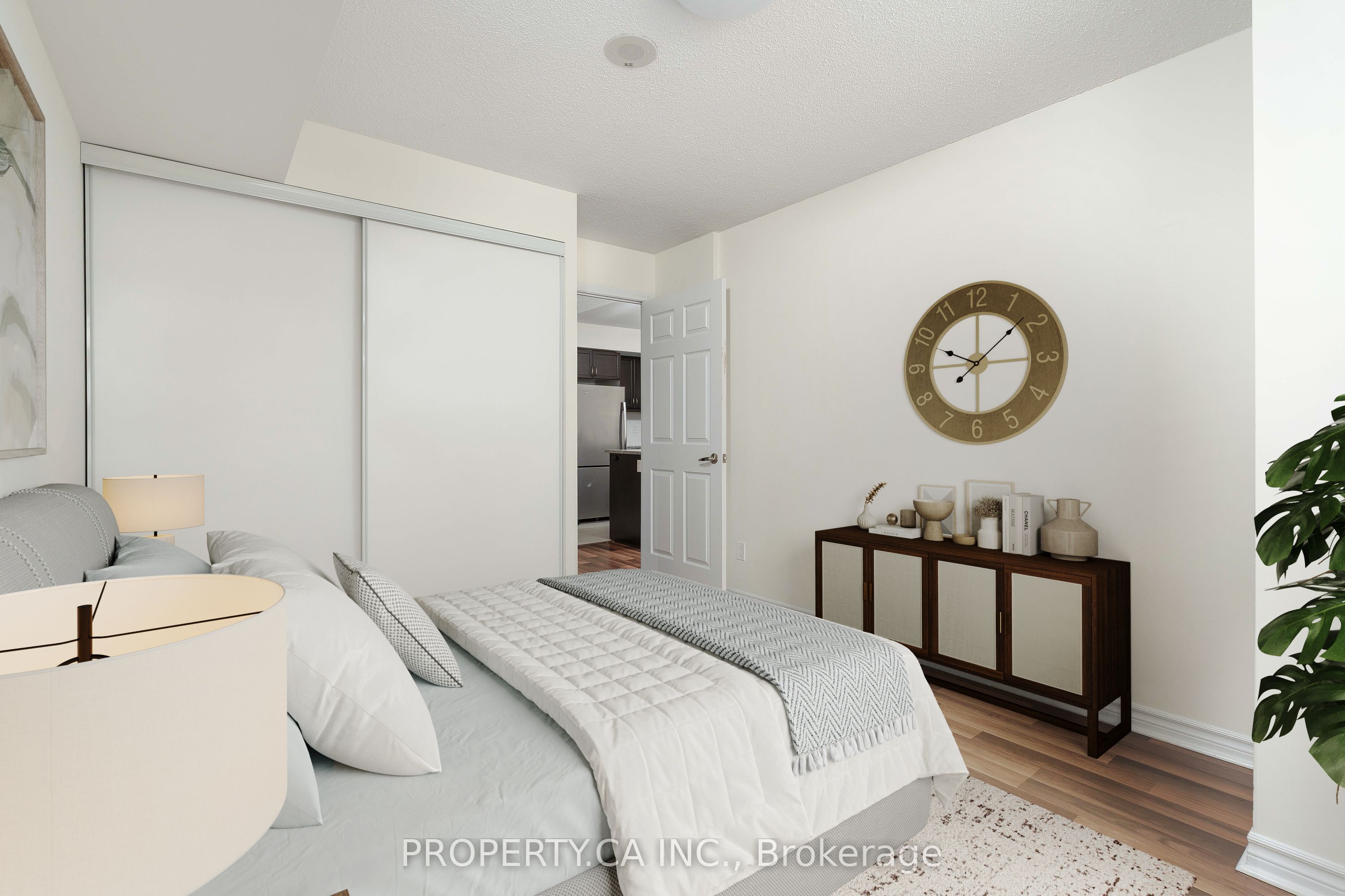 25 Lower Simcoe Street 803 Property Photo 6