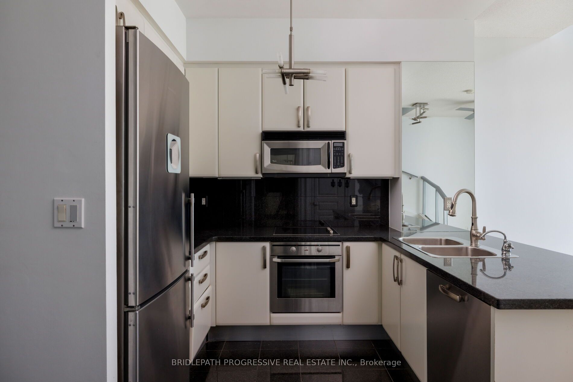 1 Avondale Avenue 509 Property Photo 7