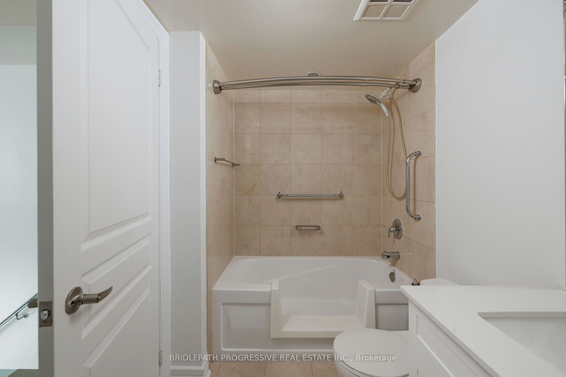 1 Avondale Avenue 509 Property Photo 33
