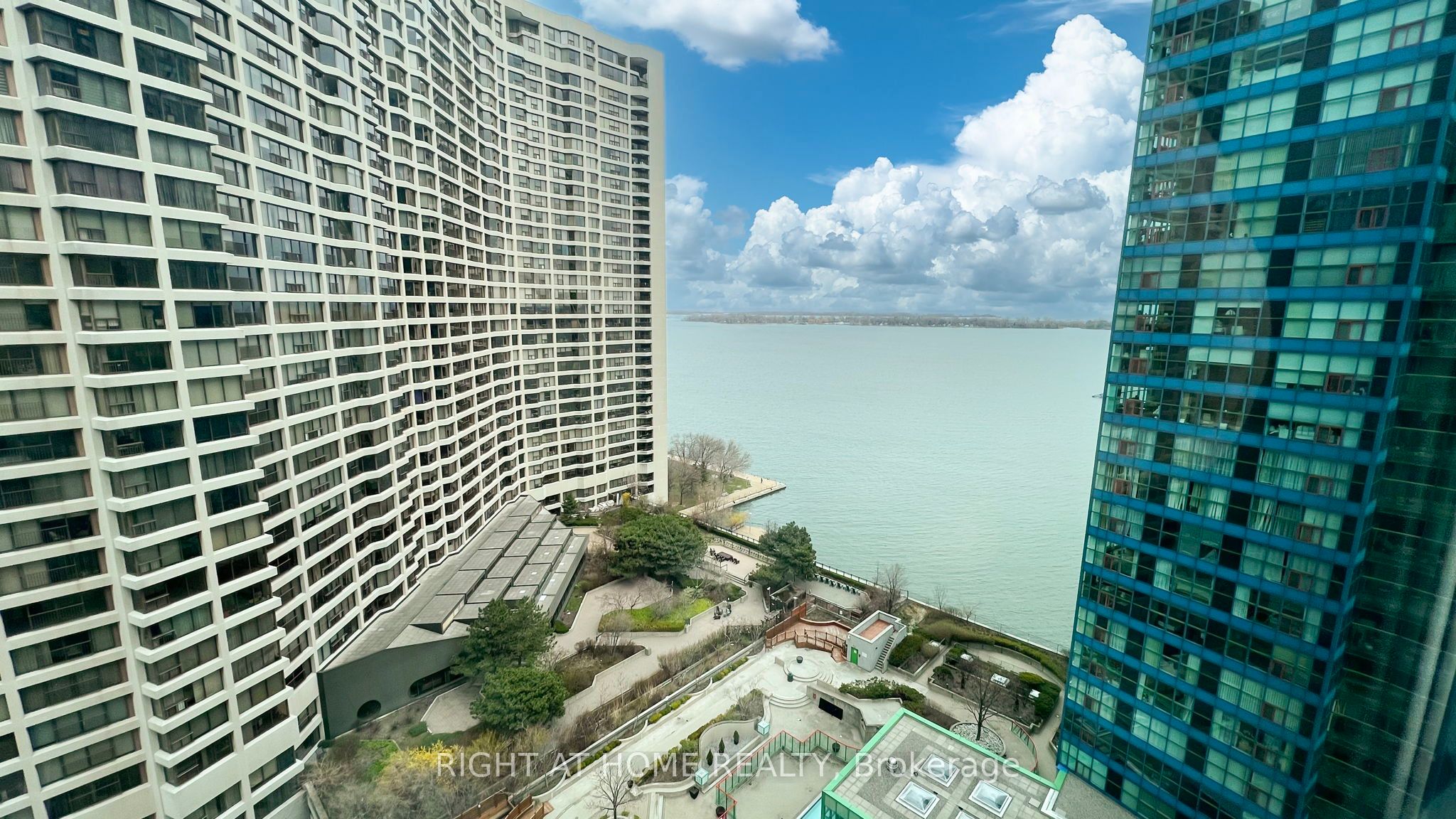 77 Harbour Square 2306 Property Photo 7