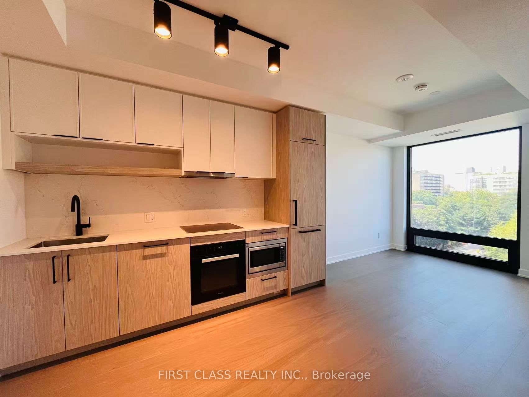 91 Montclair Avenue 908 Property Photo 3