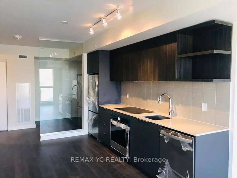 6 Sonic Way N906 Property Photo 4