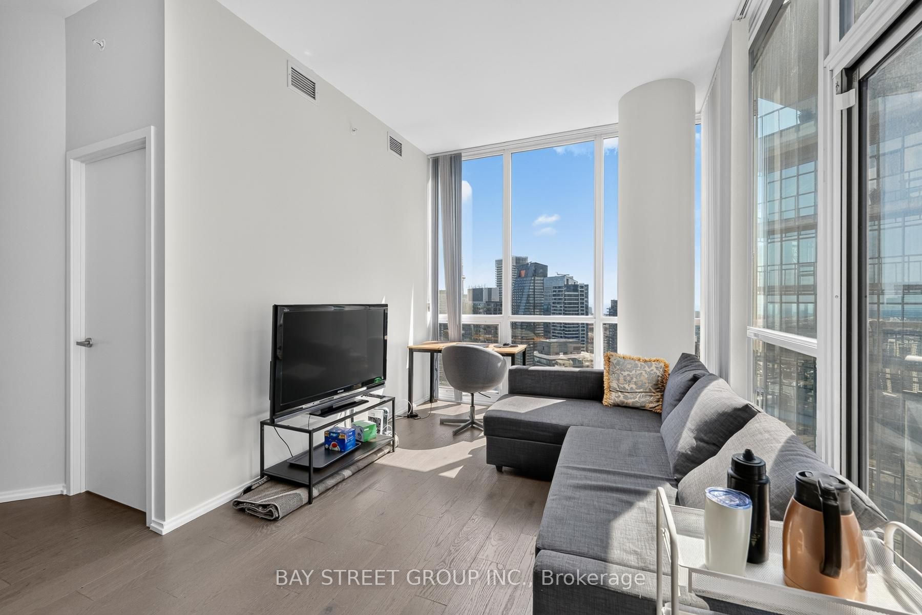 45 Charles Street E 5102 Property Photo 11