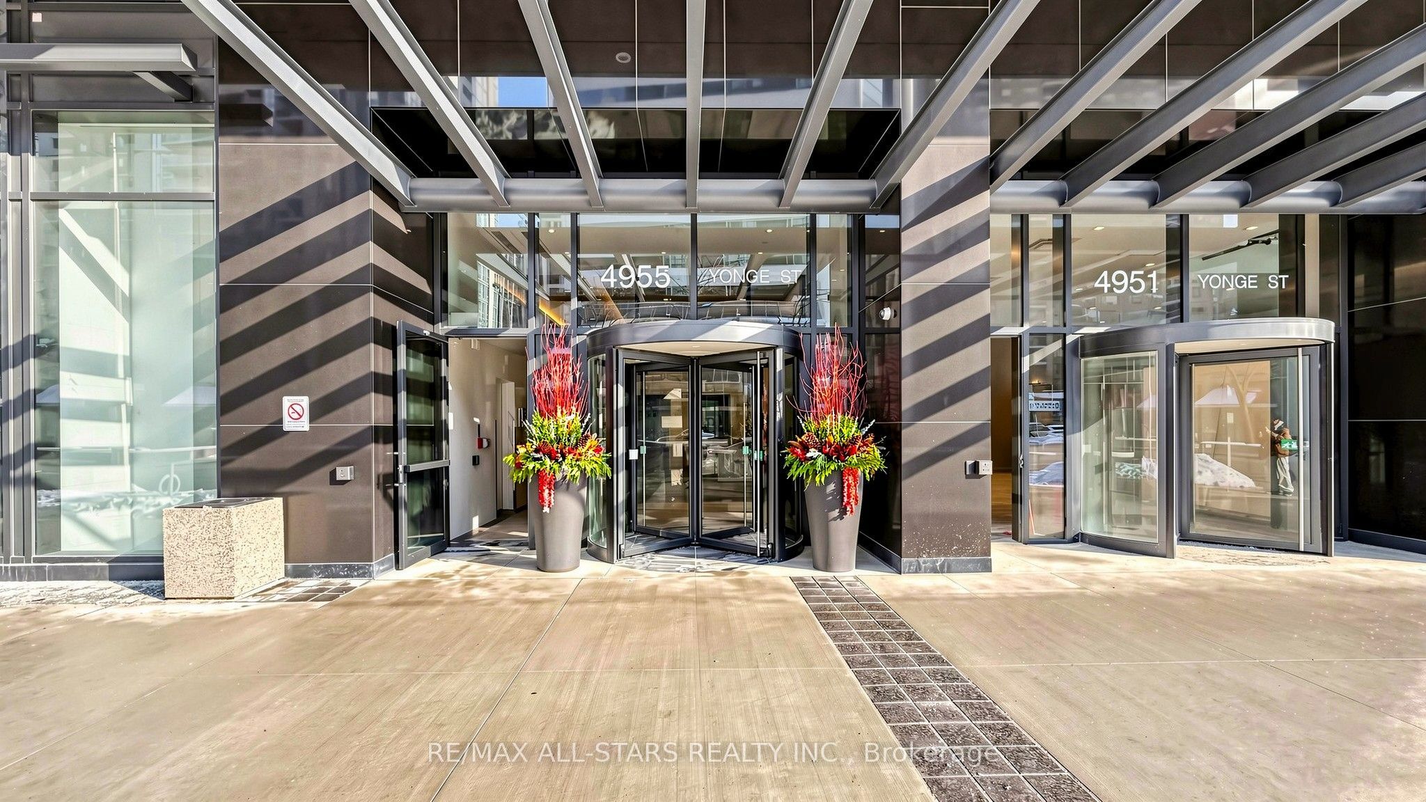 4955 Yonge Street 1609 Property Photo 4