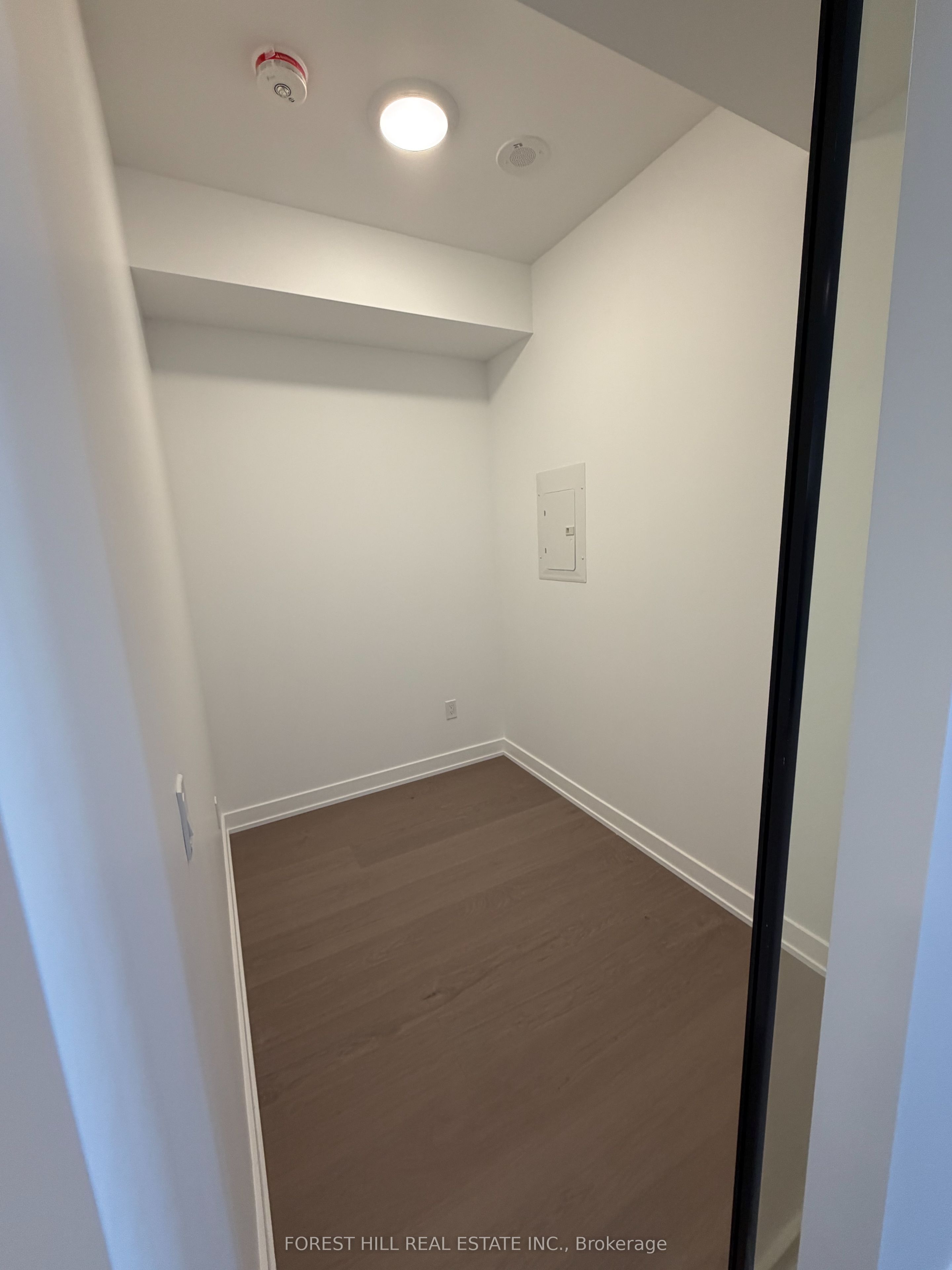 91 Montclair Avenue 710 Property Photo 10