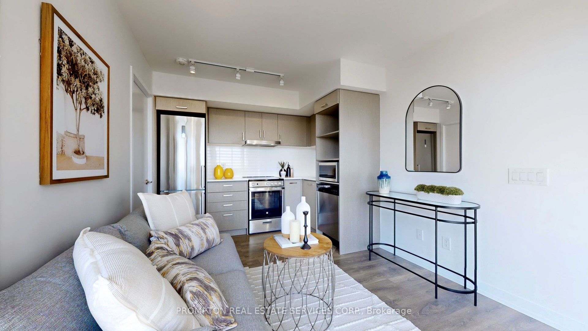 219 Dundas Street E Ph112 Property Photo 6
