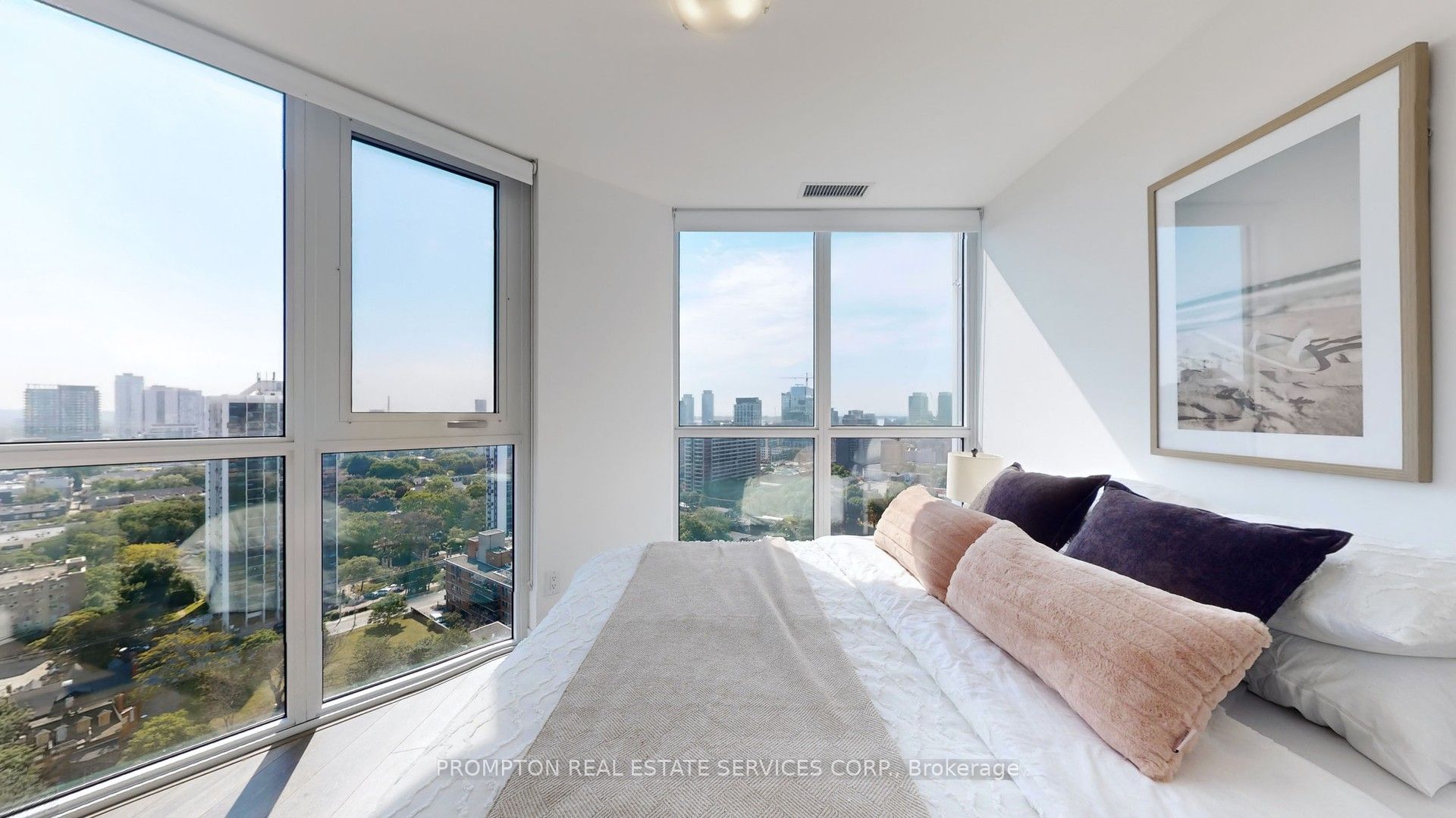 219 Dundas Street E Ph112 Property Photo 15