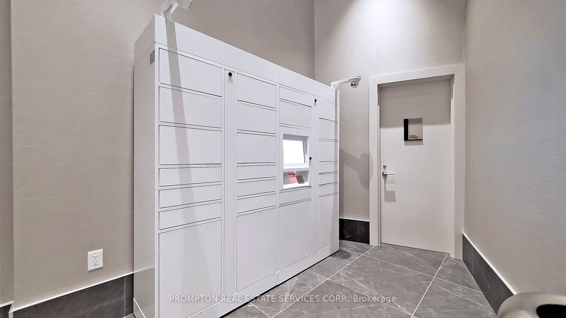 219 Dundas Street E Ph112 Property Photo 26