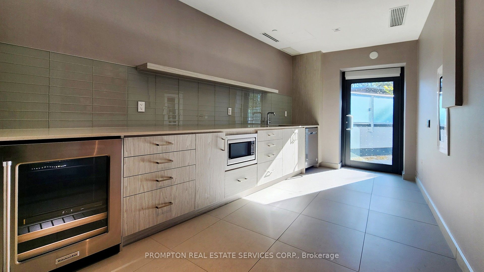 219 Dundas Street E Ph112 Property Photo 29
