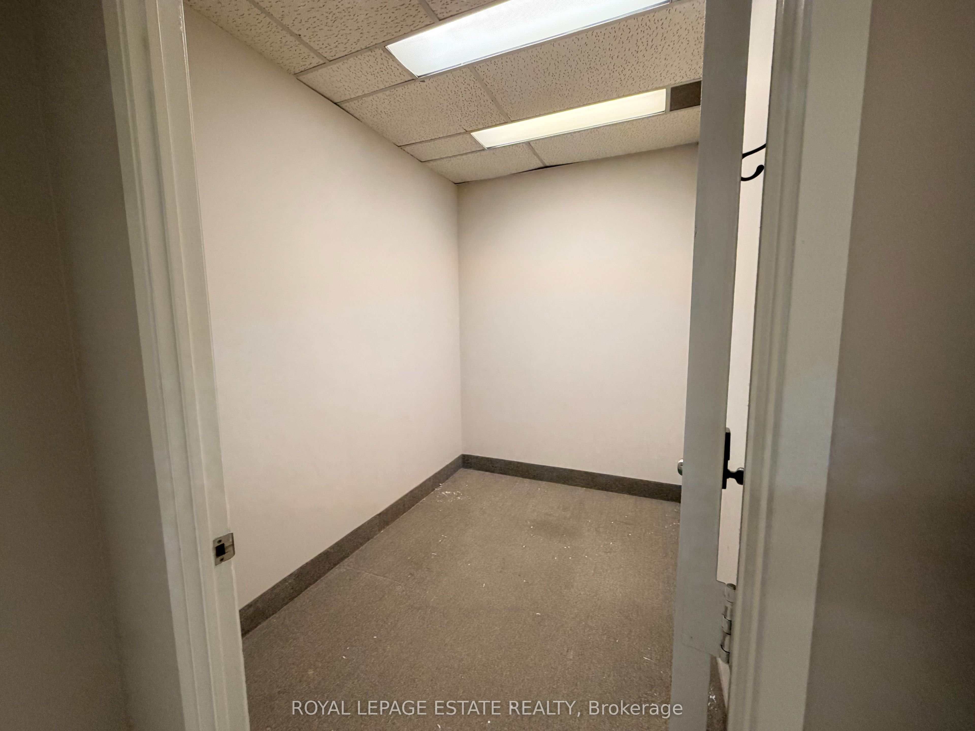 124 Merton Street 305a Property Photo 8