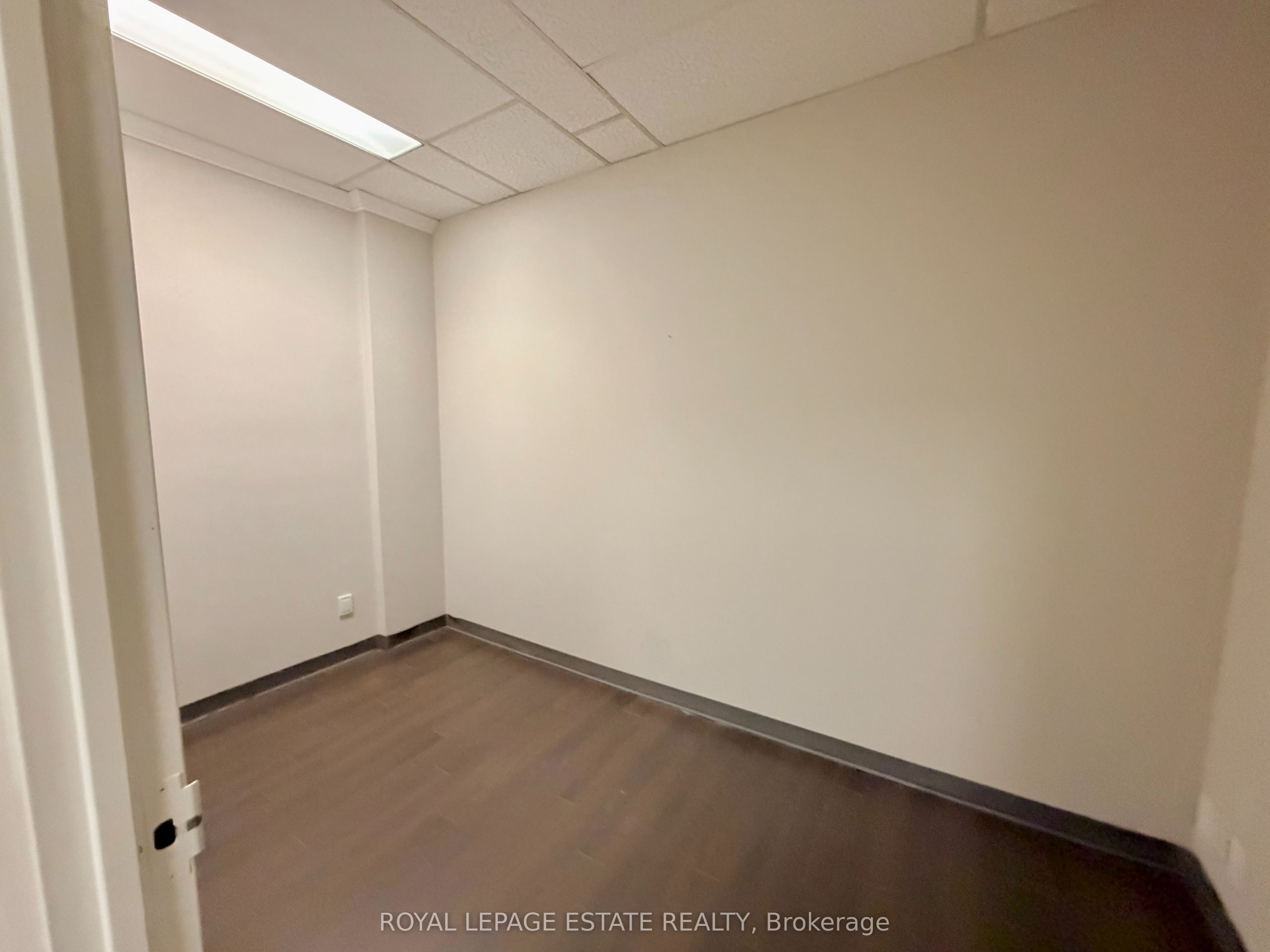 124 Merton Street 305a Property Photo 9