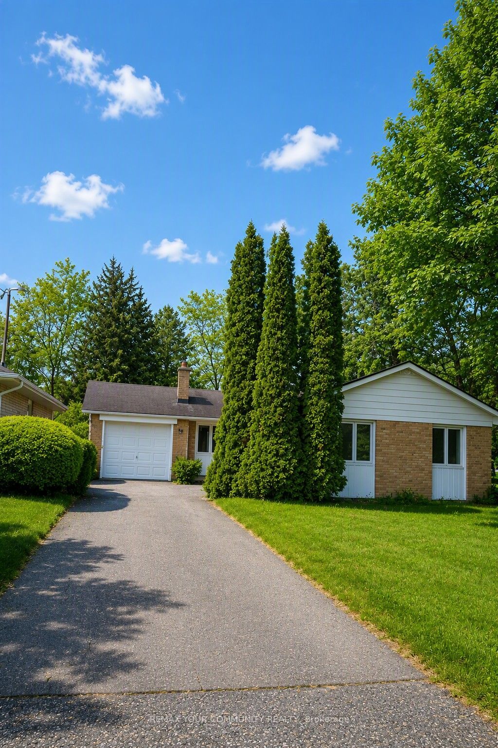 98 Wigmore Drive Property Photo 1