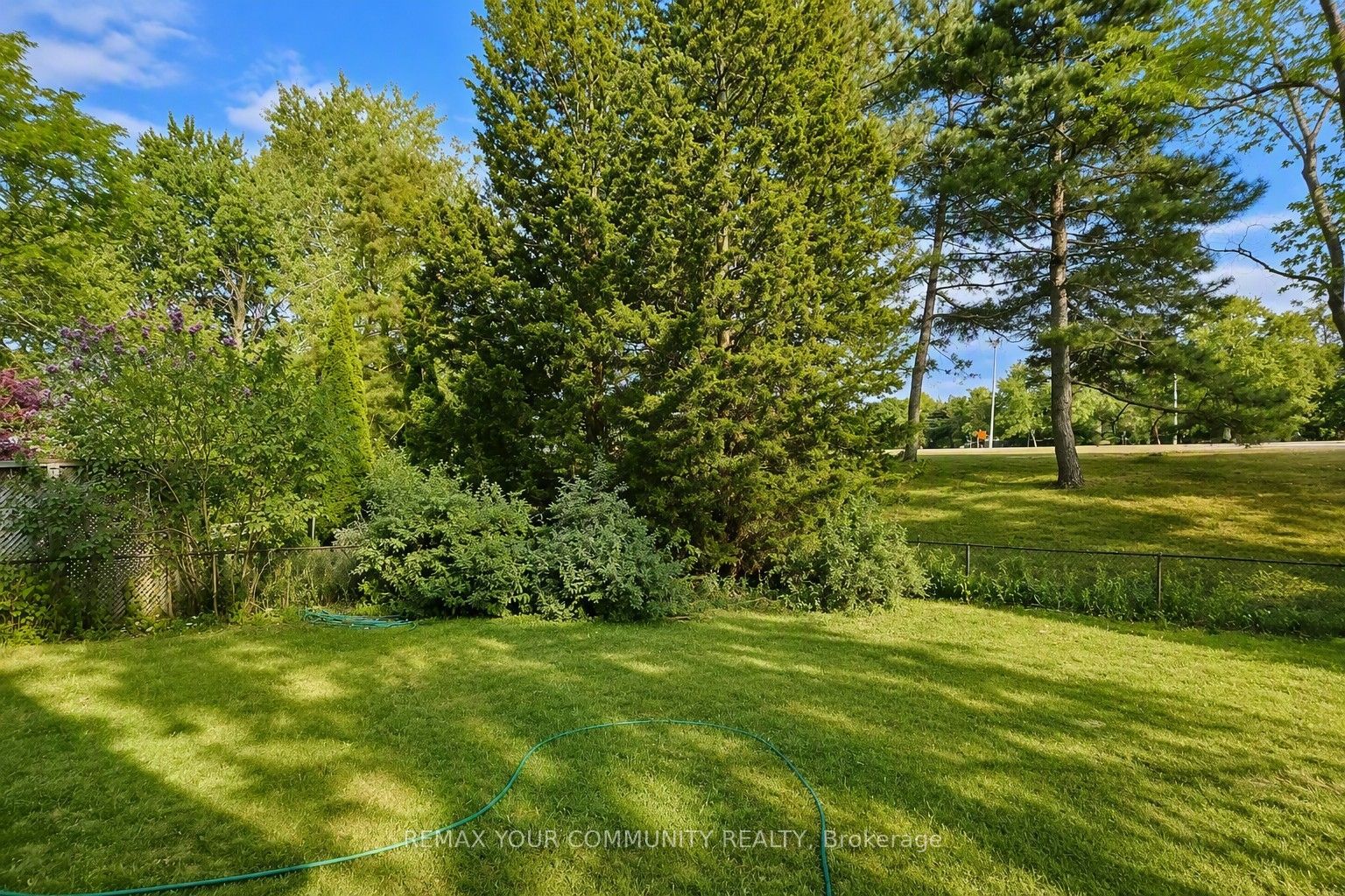 98 Wigmore Drive Property Photo 14