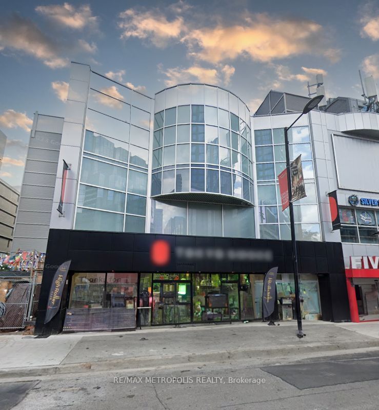 331 - 333 Yonge Street 2nd & 3rd Floor Property Photo 2