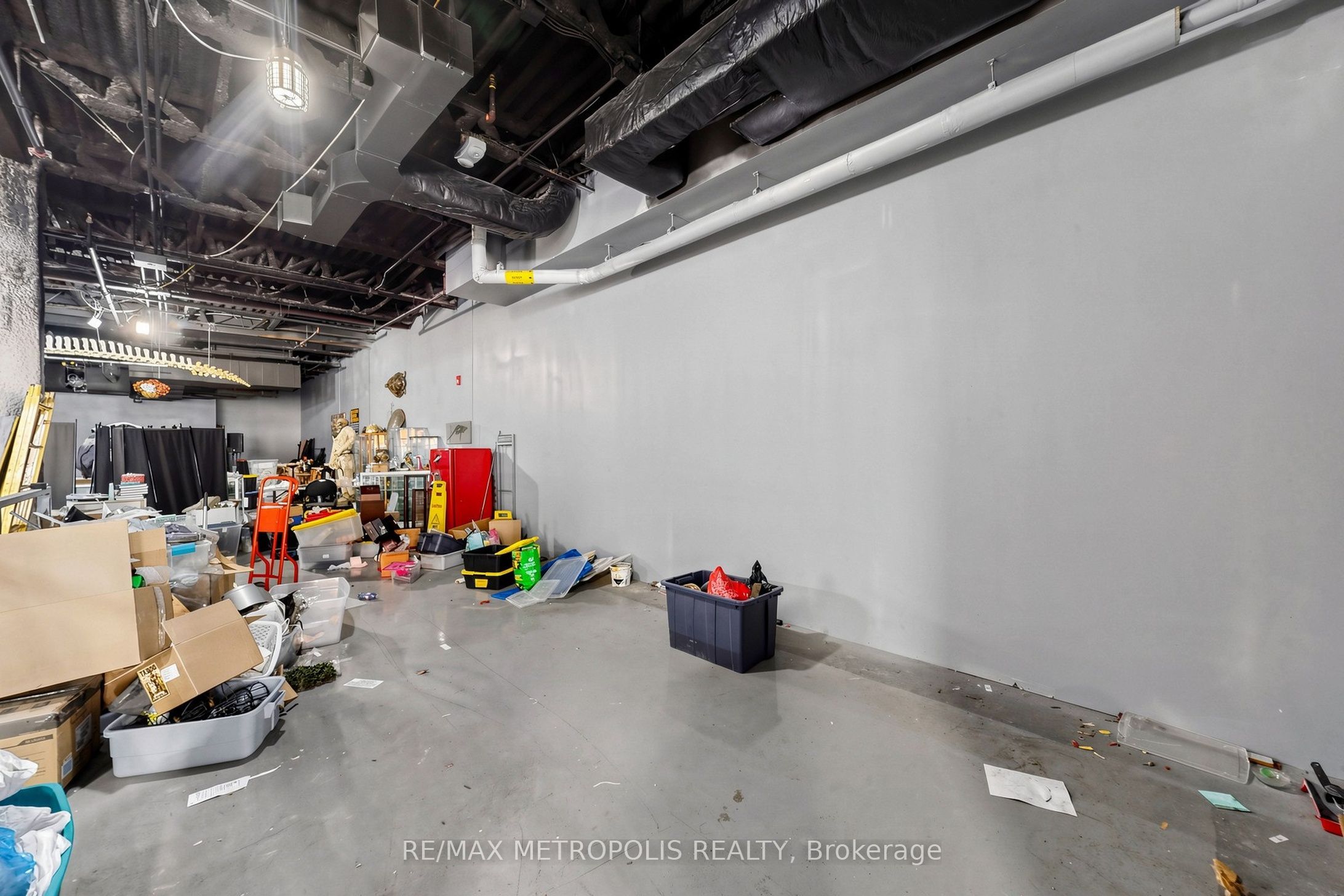 331 - 333 Yonge Street 2nd & 3rd Floor Property Photo 11